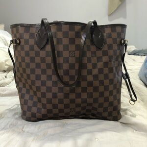 Louis Vuitton Damier Neverfull MM
